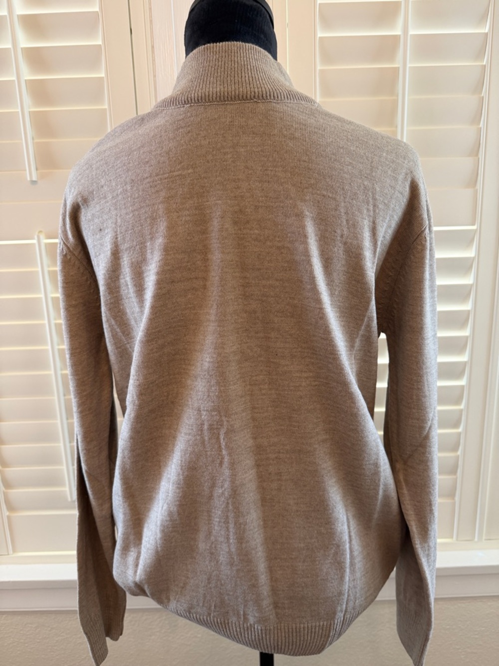 NWT Men’s Taupe Crewneck Sweater Sz XL